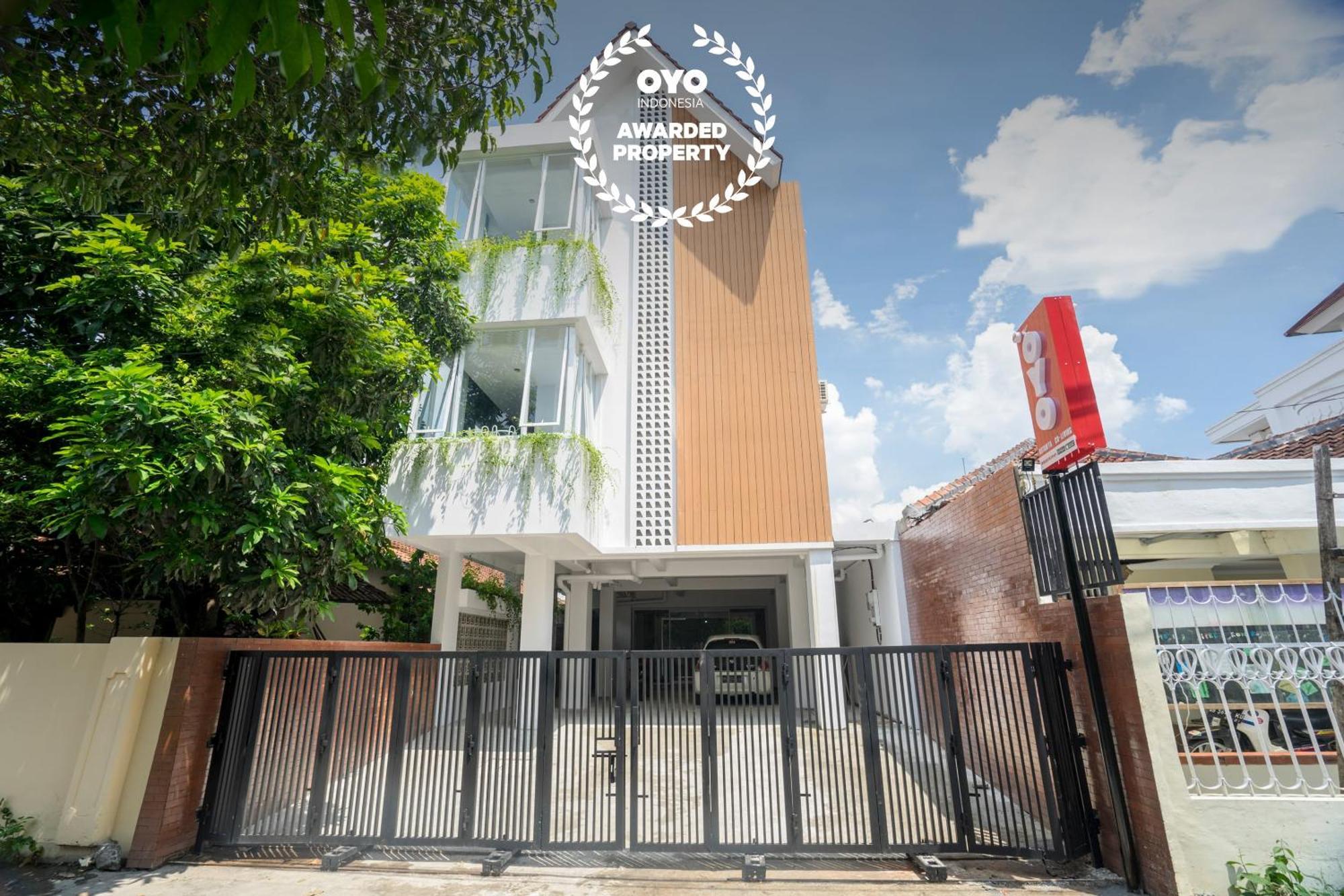Oyo2627拉塔米亚共同生活酒店 日惹 外观 照片